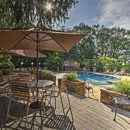 Willa Lux Retro Getaway W/ Ober & Smoky Mtn Views! Gatlinburg Zewnętrze zdjęcie