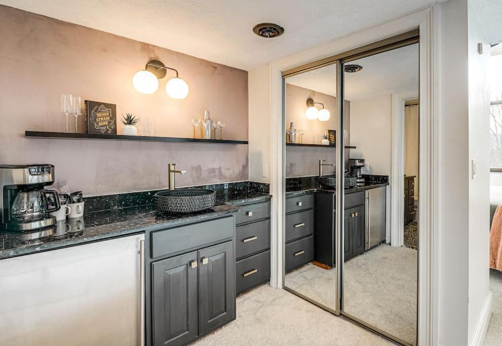 Willa Lux Retro Getaway W/ Ober & Smoky Mtn Views! Gatlinburg Zewnętrze zdjęcie