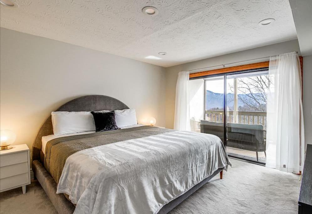 Willa Lux Retro Getaway W/ Ober & Smoky Mtn Views! Gatlinburg Zewnętrze zdjęcie